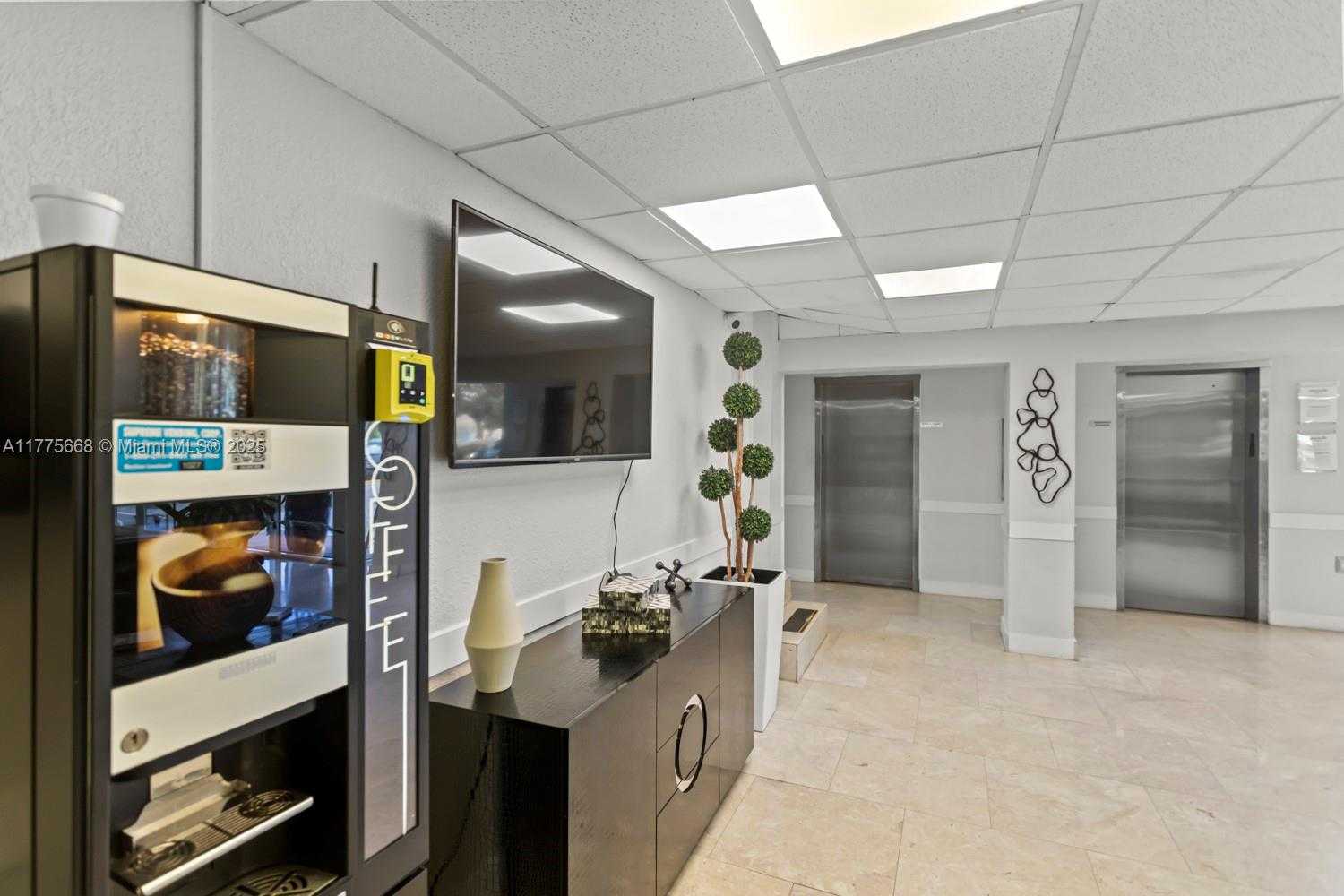 Small Image of 7904 WEST WEST DR #108, North Bay Village Number 15