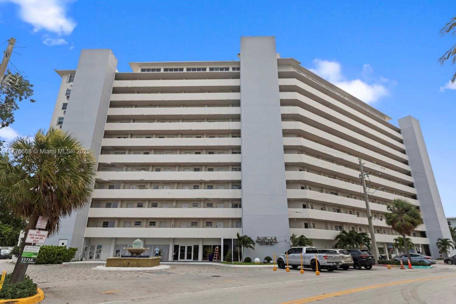 Small Image of 7904 WEST WEST DR #108, North Bay Village Number 20
