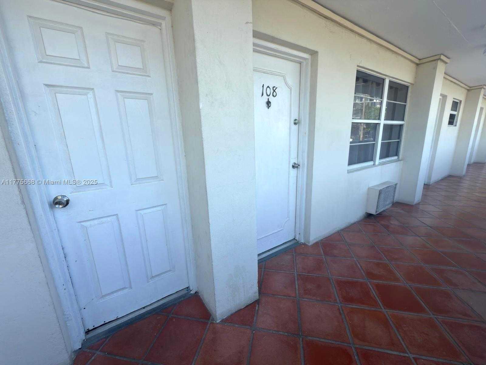 Small Image of 7904 WEST WEST DR #108, North Bay Village Number 21