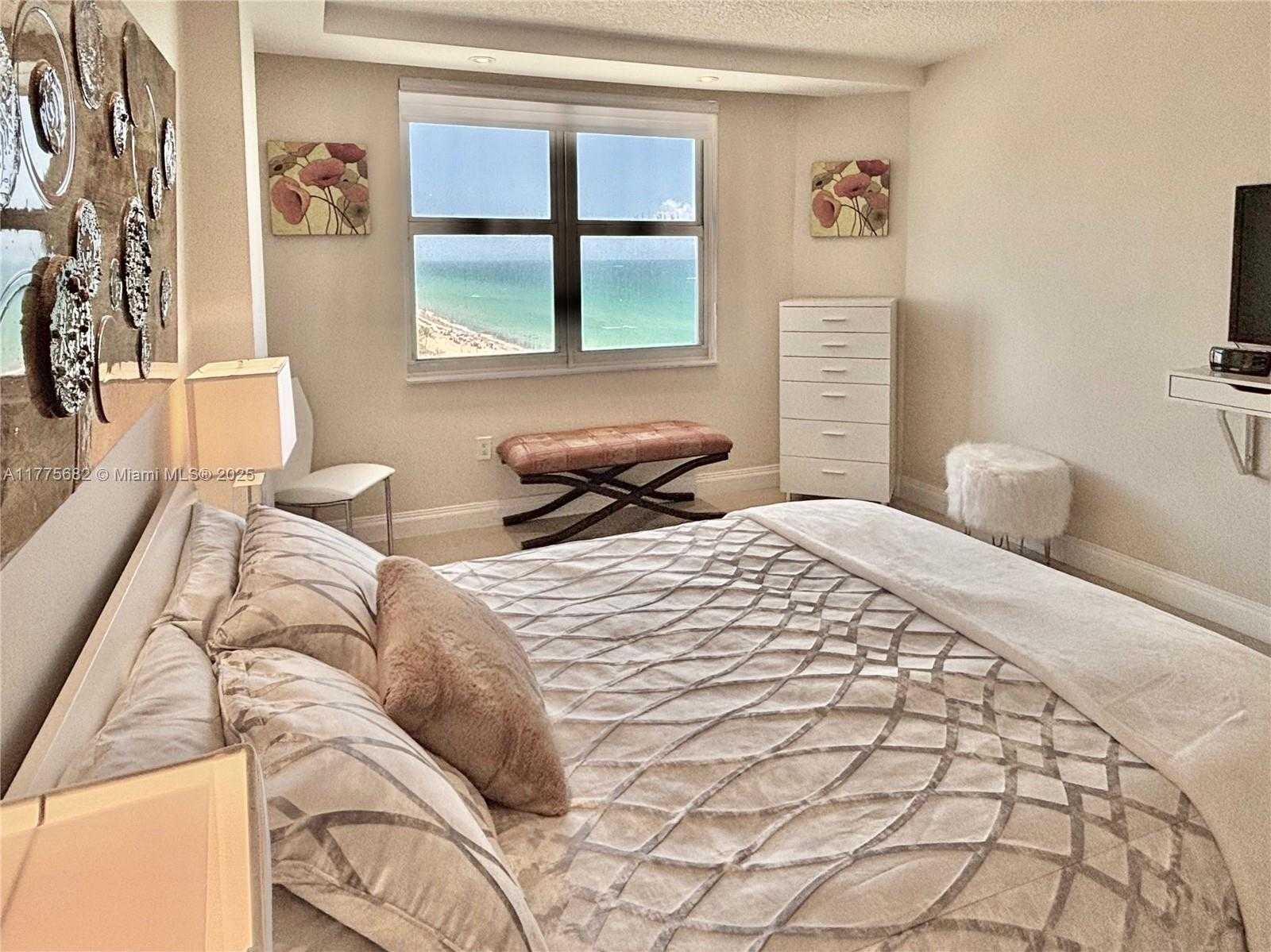 Small Image of 1950 SOUTH OCEAN DR #14H, Hallandale Beach Number 10