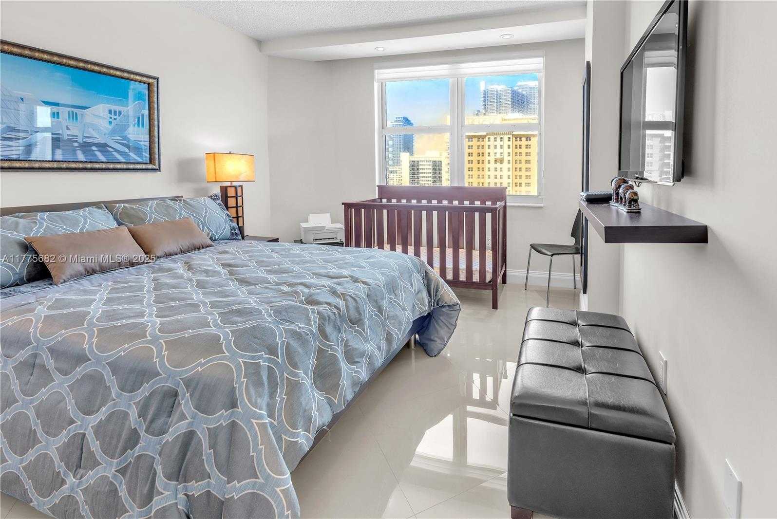 Small Image of 1950 SOUTH OCEAN DR #14H, Hallandale Beach Number 16