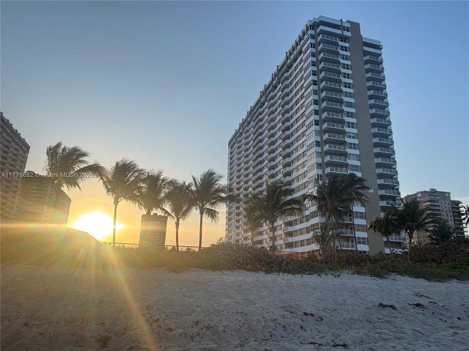 Small Image of 1950 SOUTH OCEAN DR #14H, Hallandale Beach Number 31