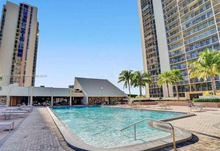 Small Image of 20335 WEST COUNTRY CLUB DR #905, Aventura Number 13