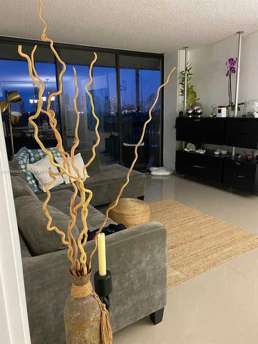 Small Image of 20335 WEST COUNTRY CLUB DR #905, Aventura Number 5