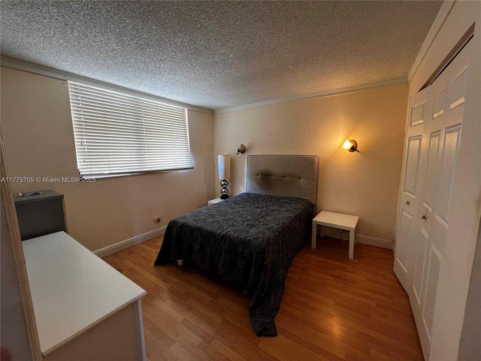 Small Image of 447 NORTH EAST 195TH ST #309, Miami Number 2