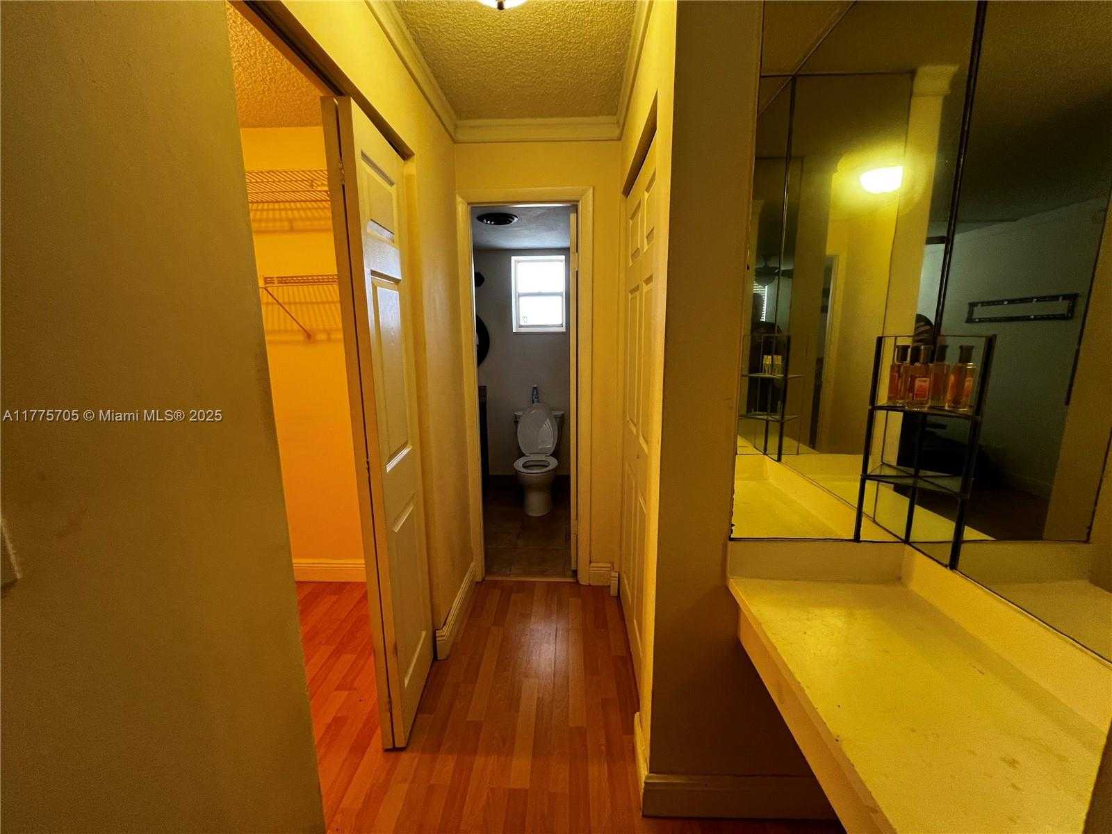 Small Image of 447 NORTH EAST 195TH ST #309, Miami Number 7