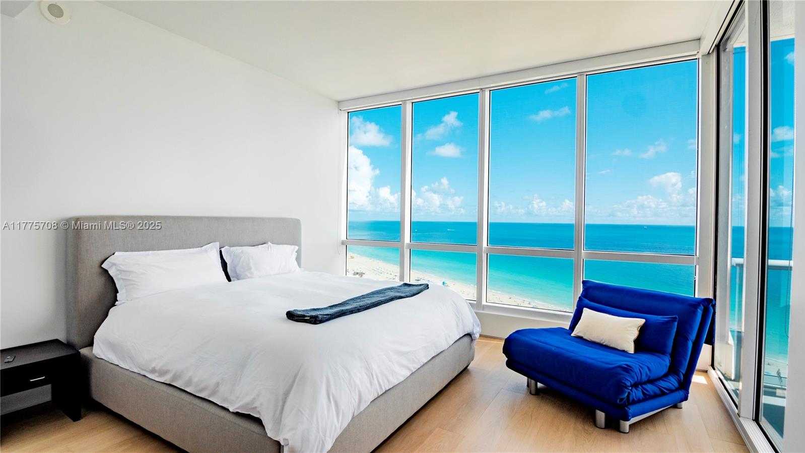Small Image of 100 SOUTH POINTE DR #1906/07, Miami Beach Number 15