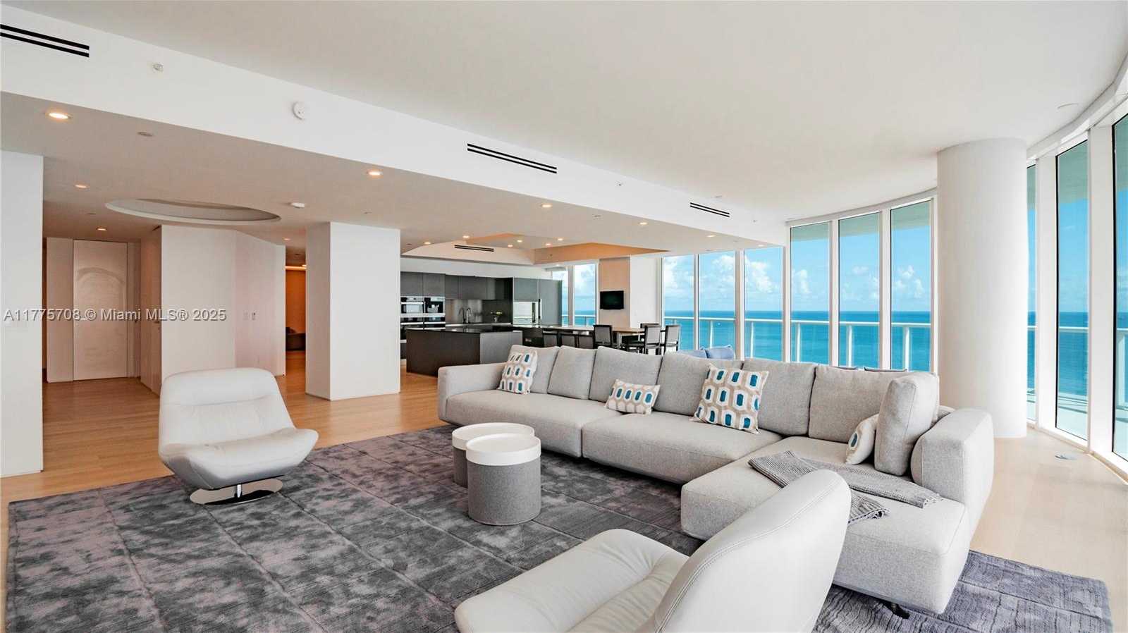 Small Image of 100 SOUTH POINTE DR #1906/07, Miami Beach Number 2