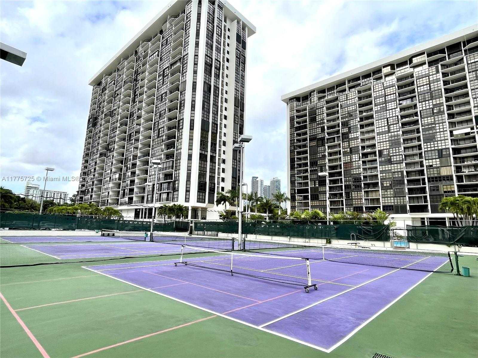 Small Image of 1901 BRICKELL AVE #B804, Miami Number 25