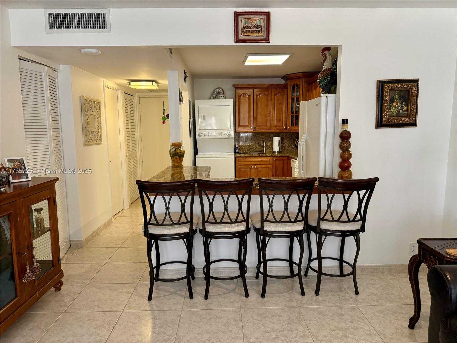 Small Image of 1901 BRICKELL AVE #B804, Miami Number 6