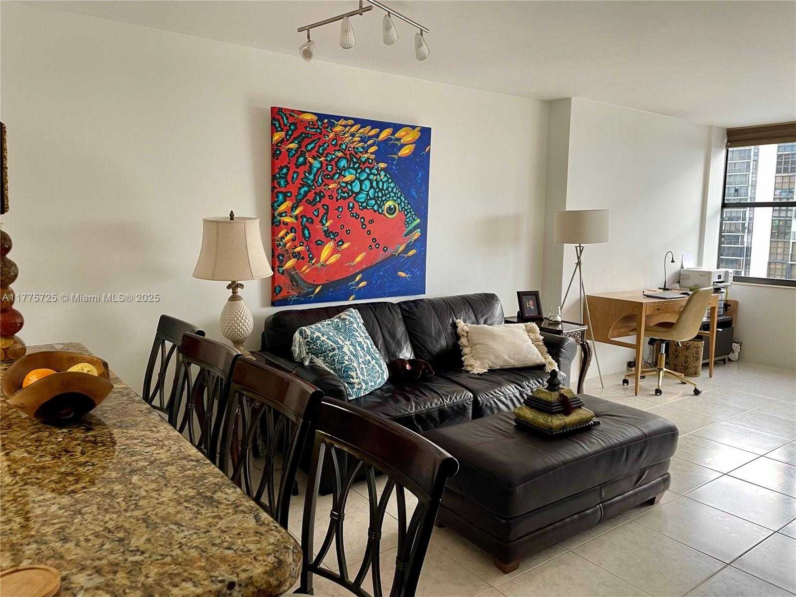 Small Image of 1901 BRICKELL AVE #B804, Miami Number 9