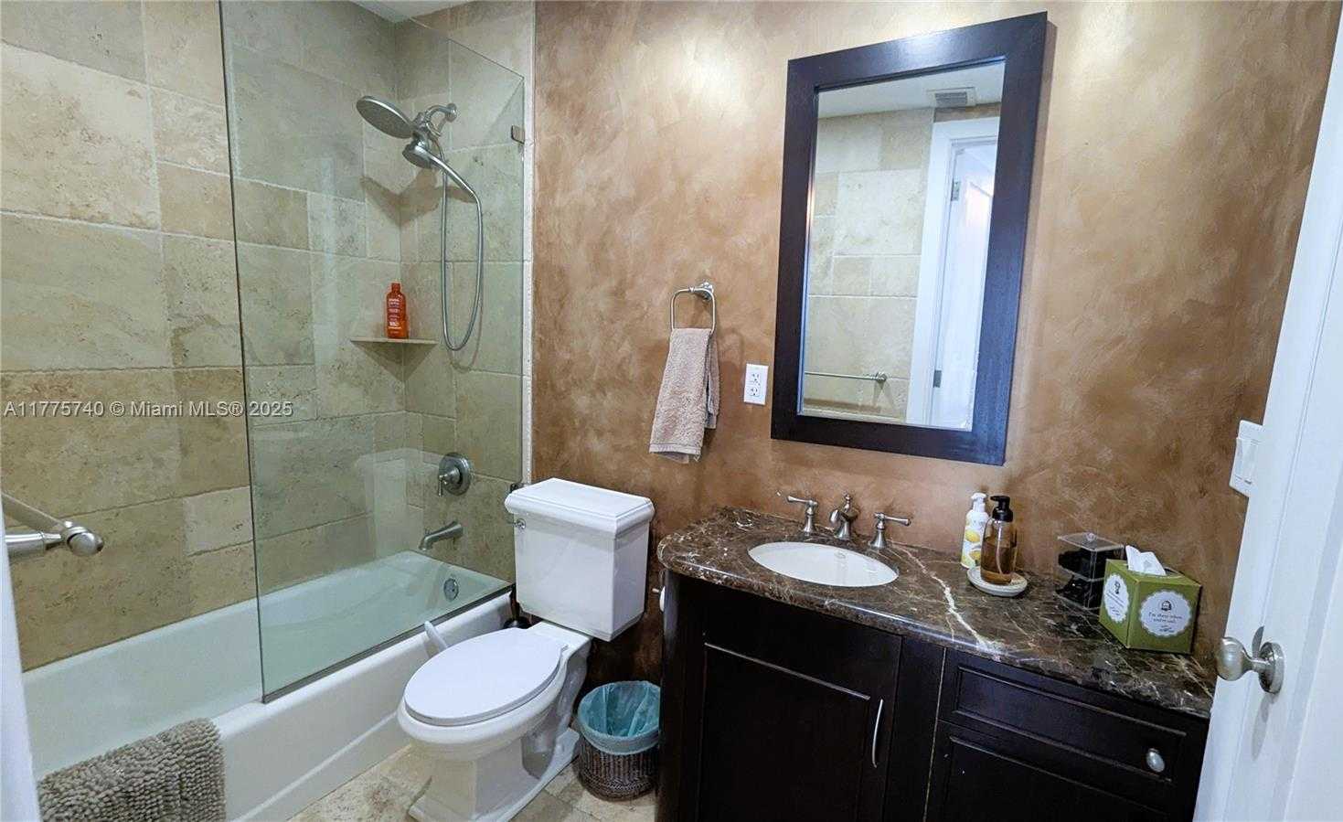 Small Image of 5151 COLLINS AVE #PH C, Miami Beach Number 24