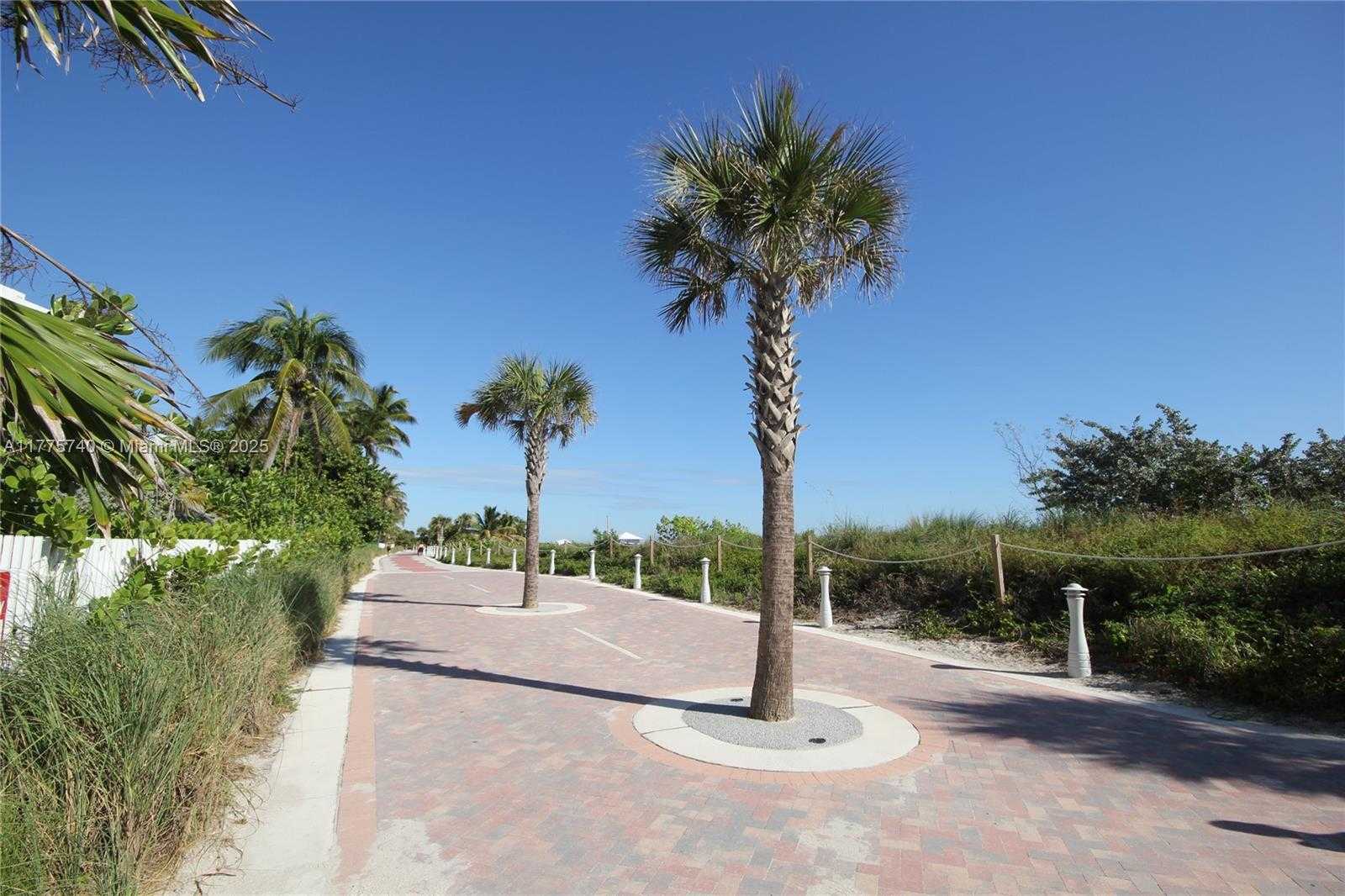Small Image of 5151 COLLINS AVE #PH C, Miami Beach Number 60