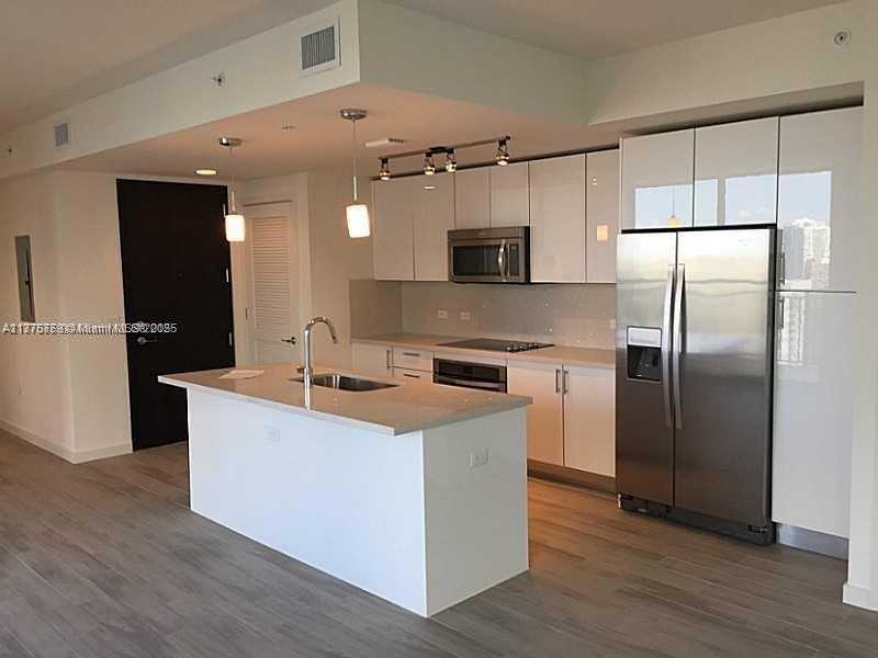 Small Image of 999 SOUTH WEST 1ST AVE #3003, Miami Number 5
