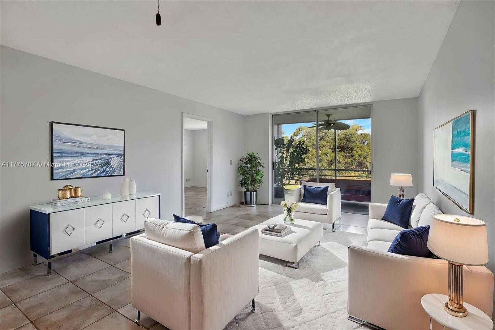 Small Image of 9621 SUNRISE LAKES BLVD #203, Sunrise Number 11