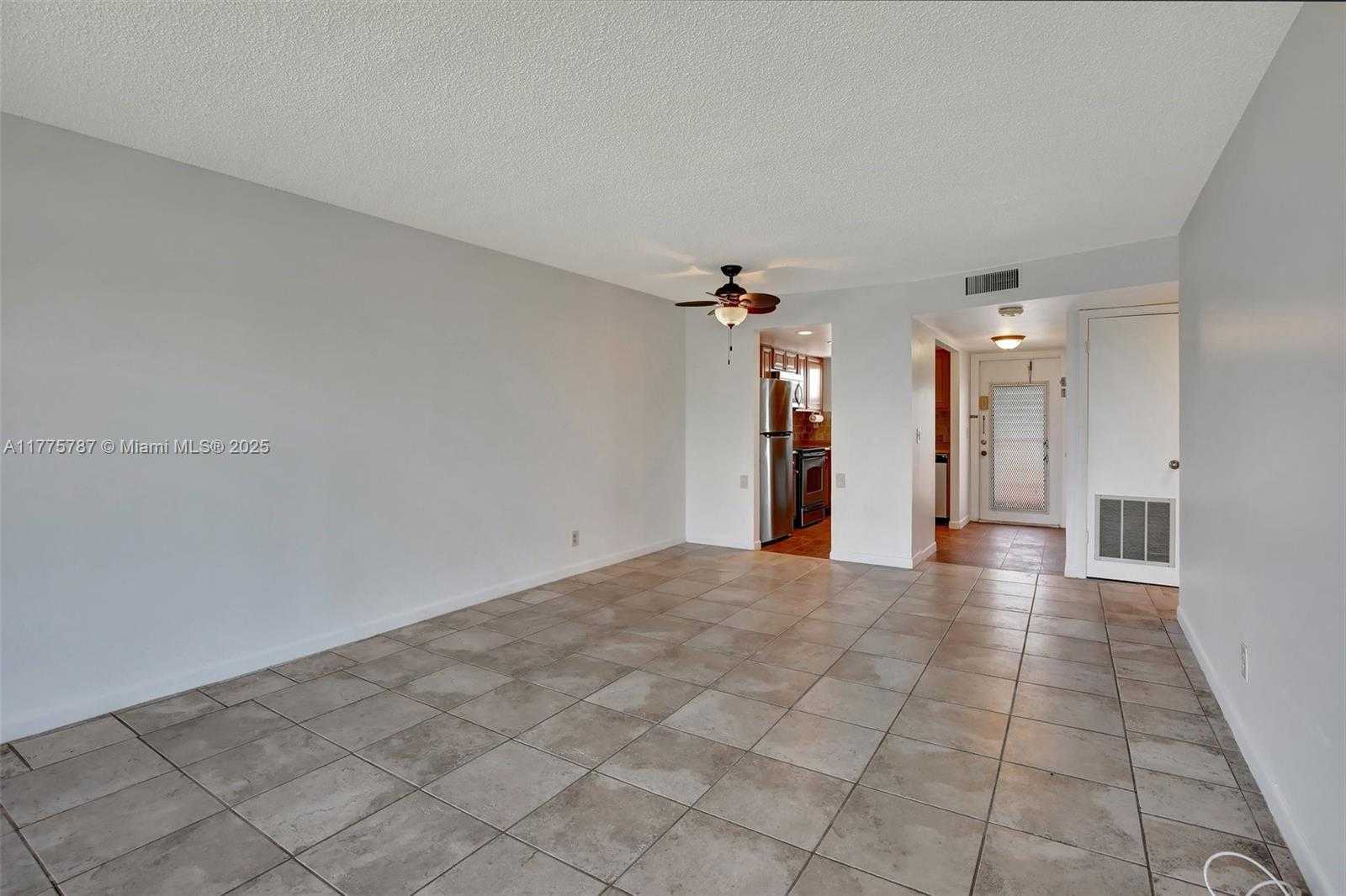 Small Image of 9621 SUNRISE LAKES BLVD #203, Sunrise Number 12