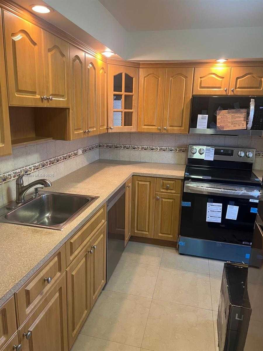 Small Image of 447 NORTH EAST 195TH ST #217, Miami Number 10