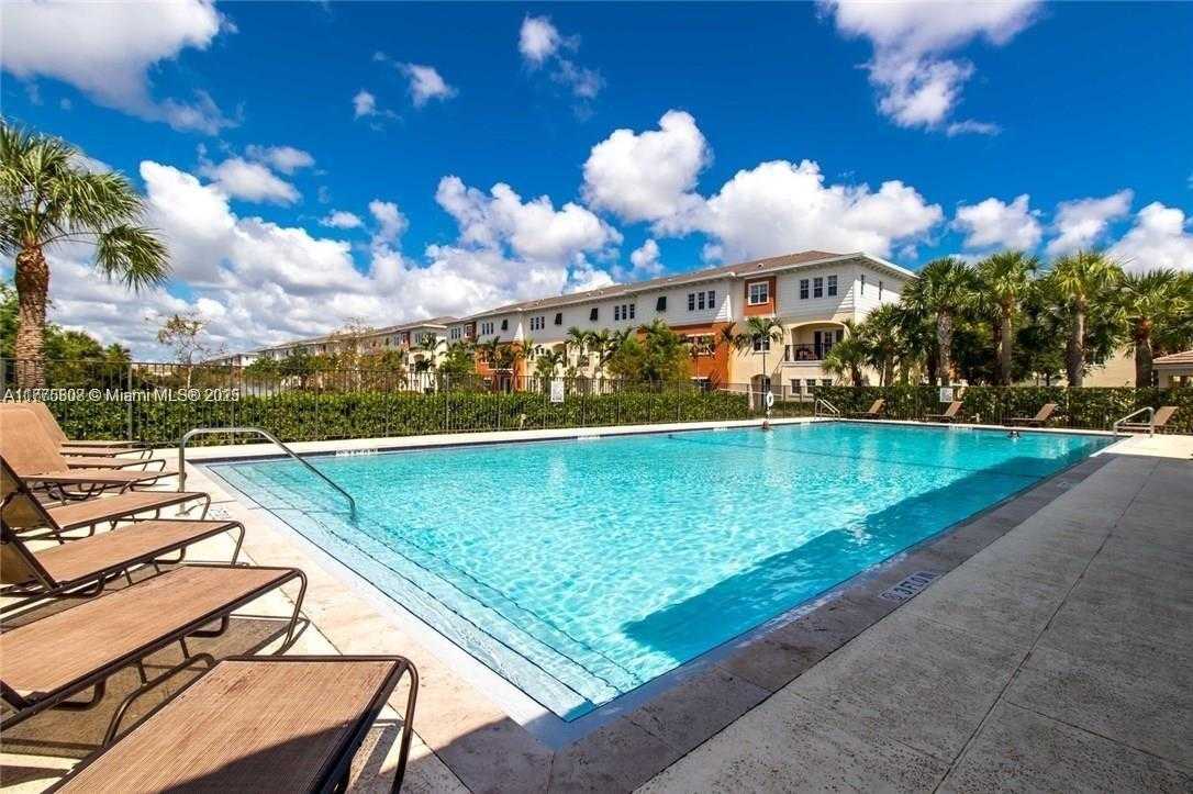Small Image of 611 SOUTH WEST 1ST TER #611, Pompano Beach Number 22