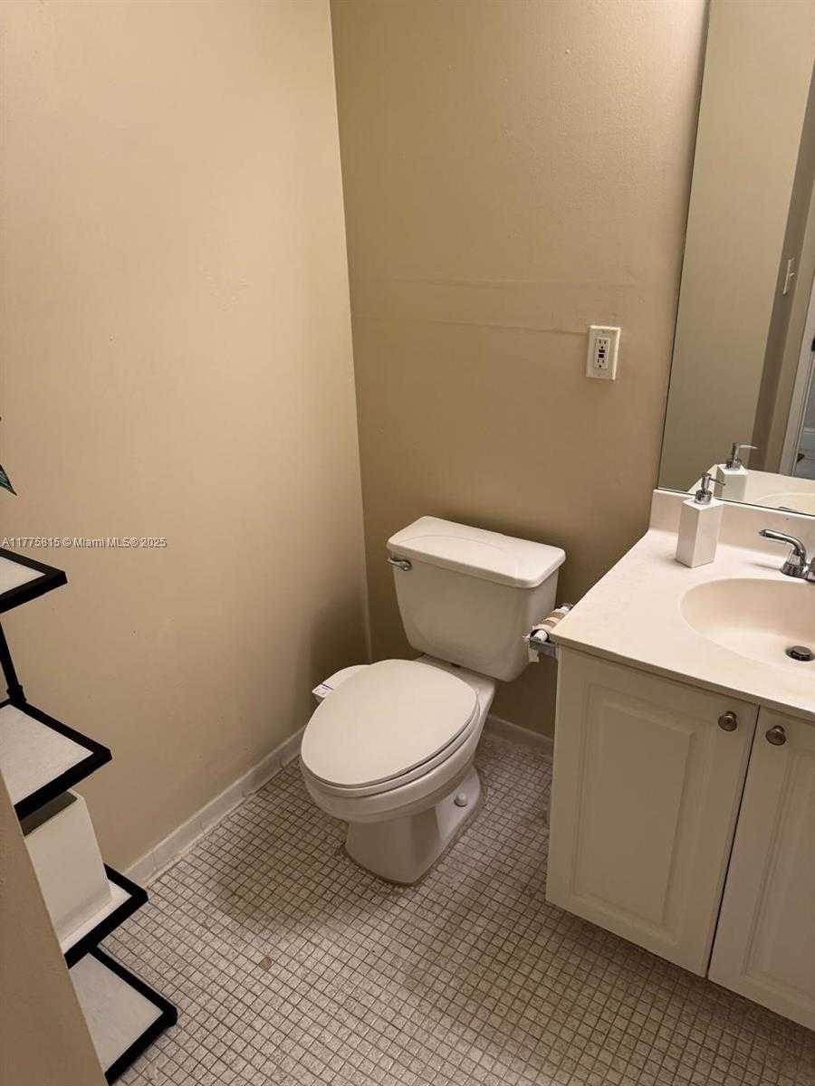 Small Image of 19380 COLLINS AVE #707, Sunny Isles Beach Number 10