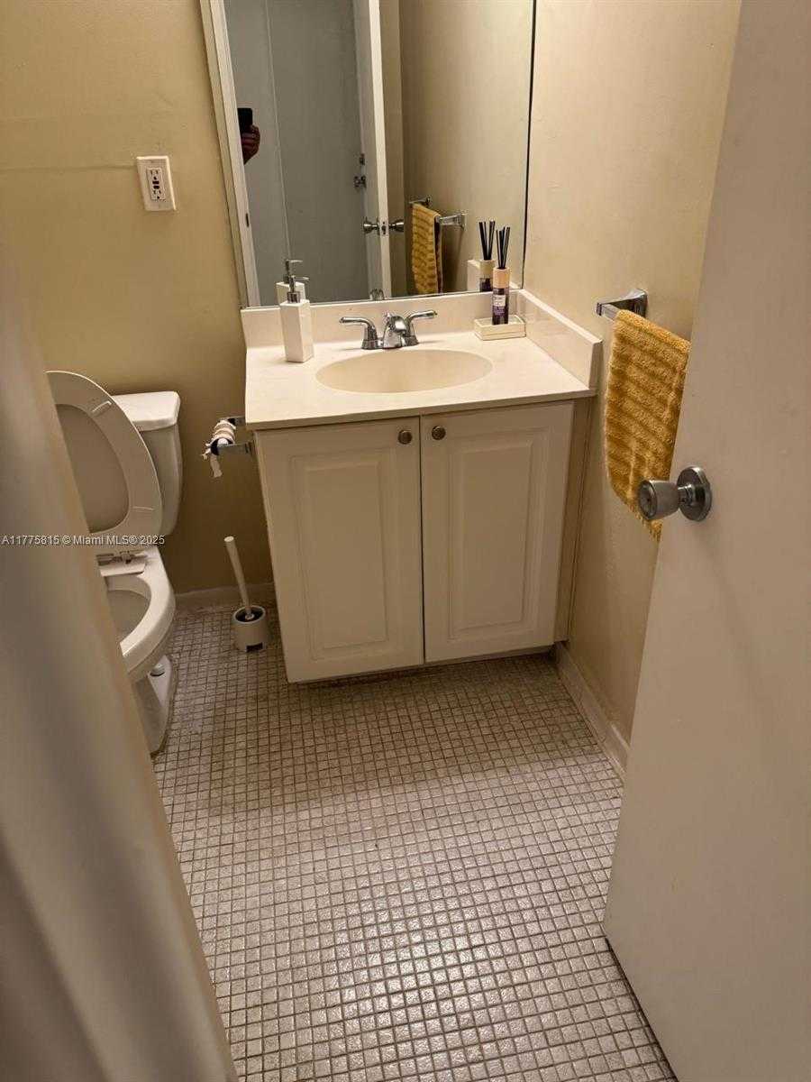 Small Image of 19380 COLLINS AVE #707, Sunny Isles Beach Number 11