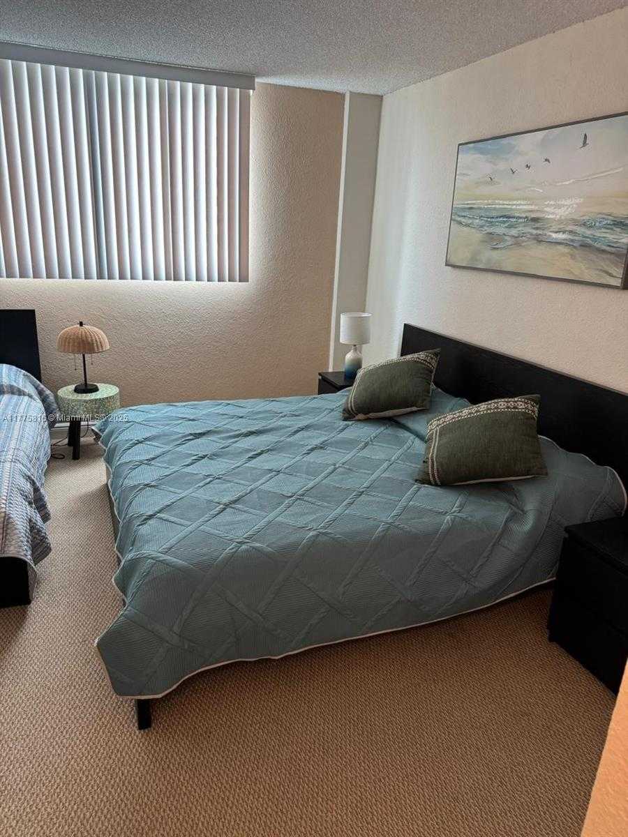 Small Image of 19380 COLLINS AVE #707, Sunny Isles Beach Number 7