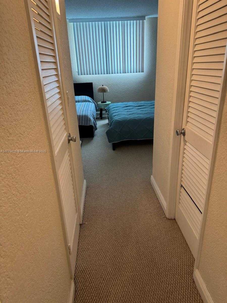 Small Image of 19380 COLLINS AVE #707, Sunny Isles Beach Number 8