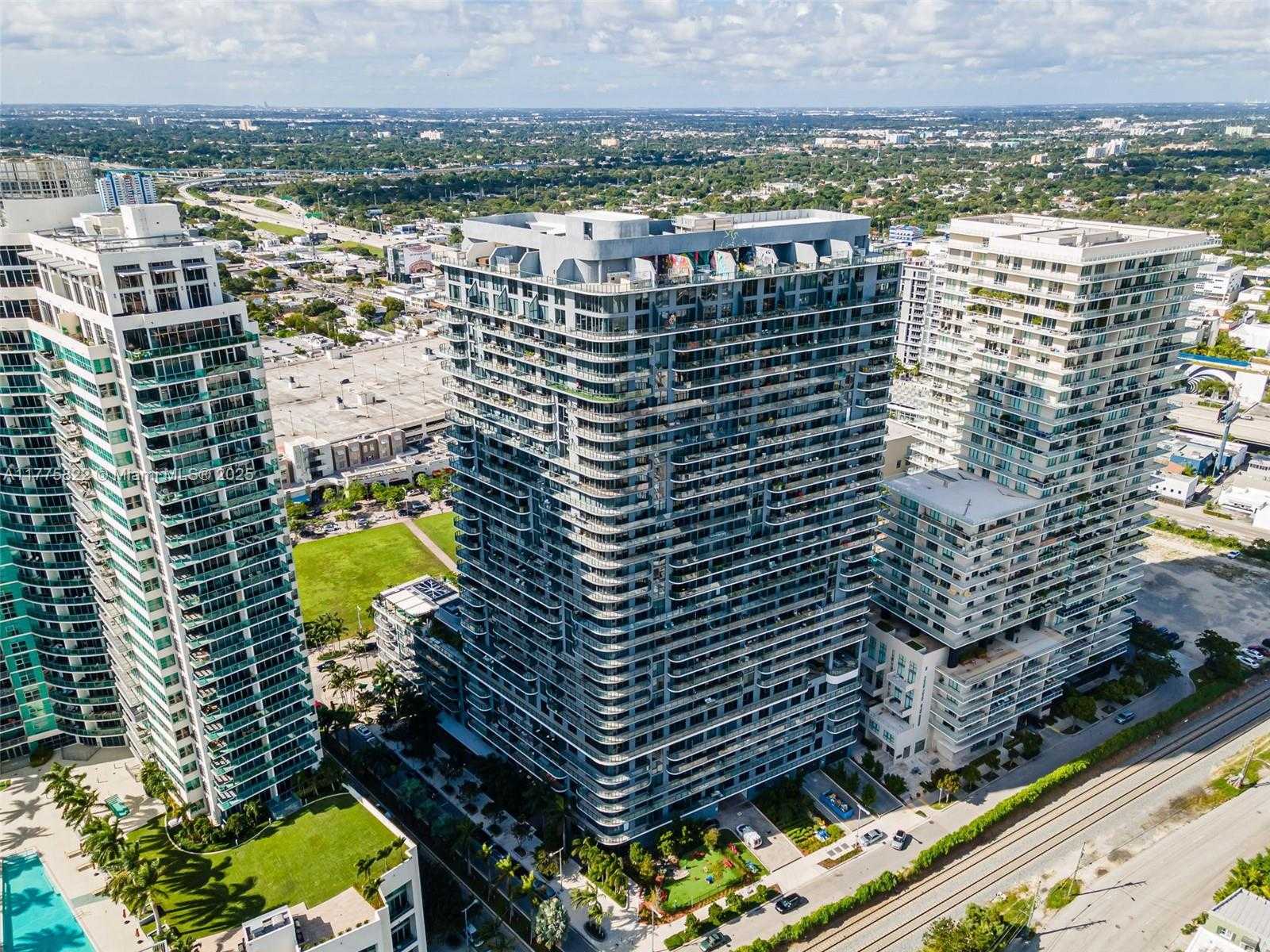 Small Image of 121 NORTH EAST 34TH ST #L301, Miami Number 11