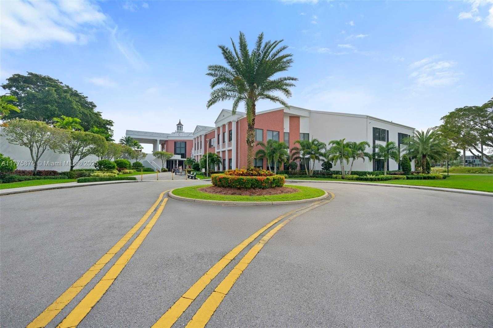 Small Image of 45 ISLEWOOD B #45, Deerfield Beach Number 25