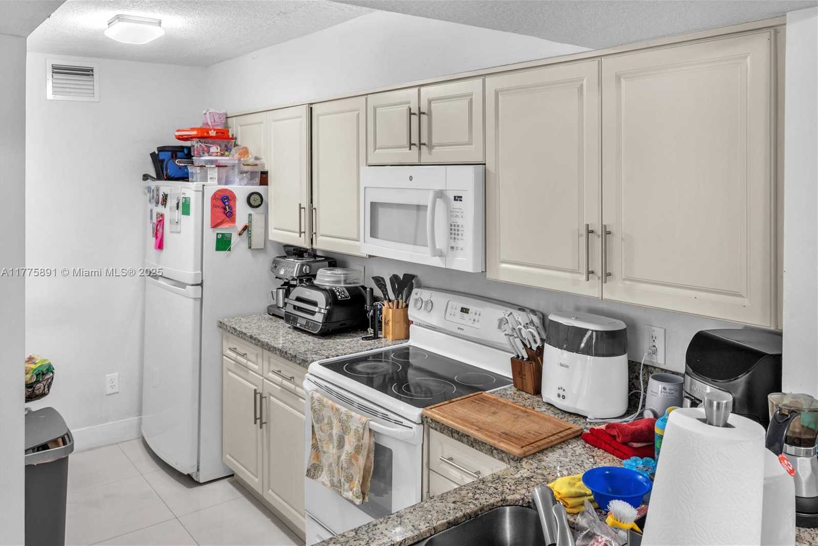 Small Image of 18810 NORTH WEST 57TH AVE #104, Hialeah Number 10