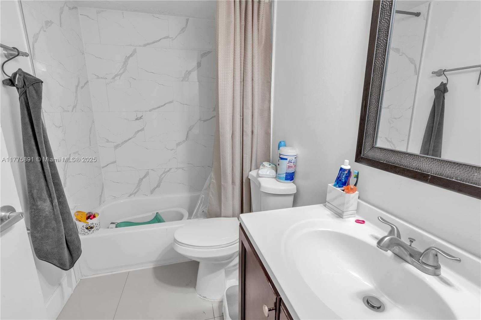 Small Image of 18810 NORTH WEST 57TH AVE #104, Hialeah Number 13