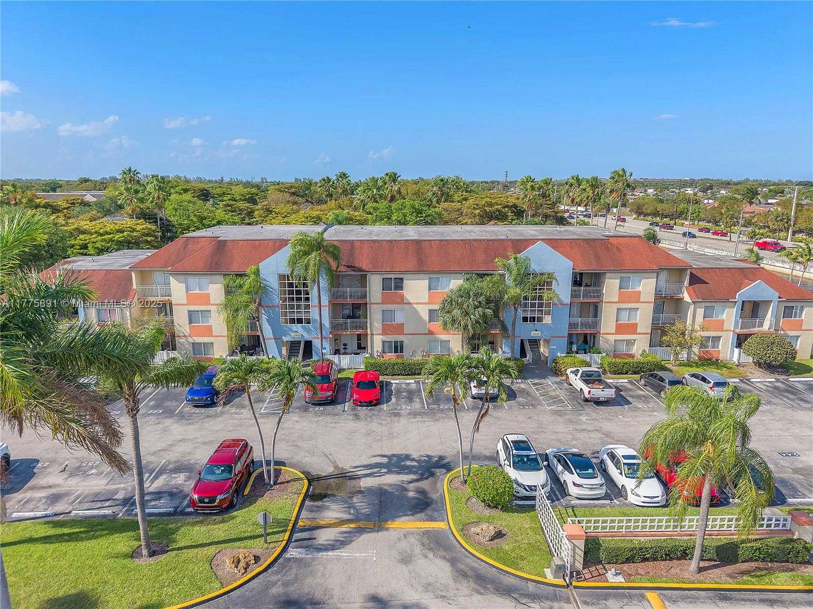 Small Image of 18810 NORTH WEST 57TH AVE #104, Hialeah Number 20