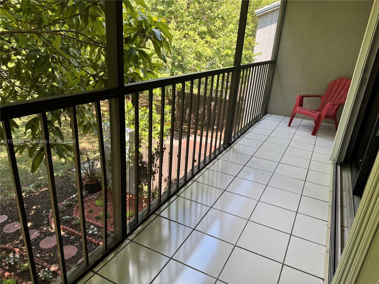 Small Image of 15563 SOUTH WEST 110TH TER #15563, Miami Number 17