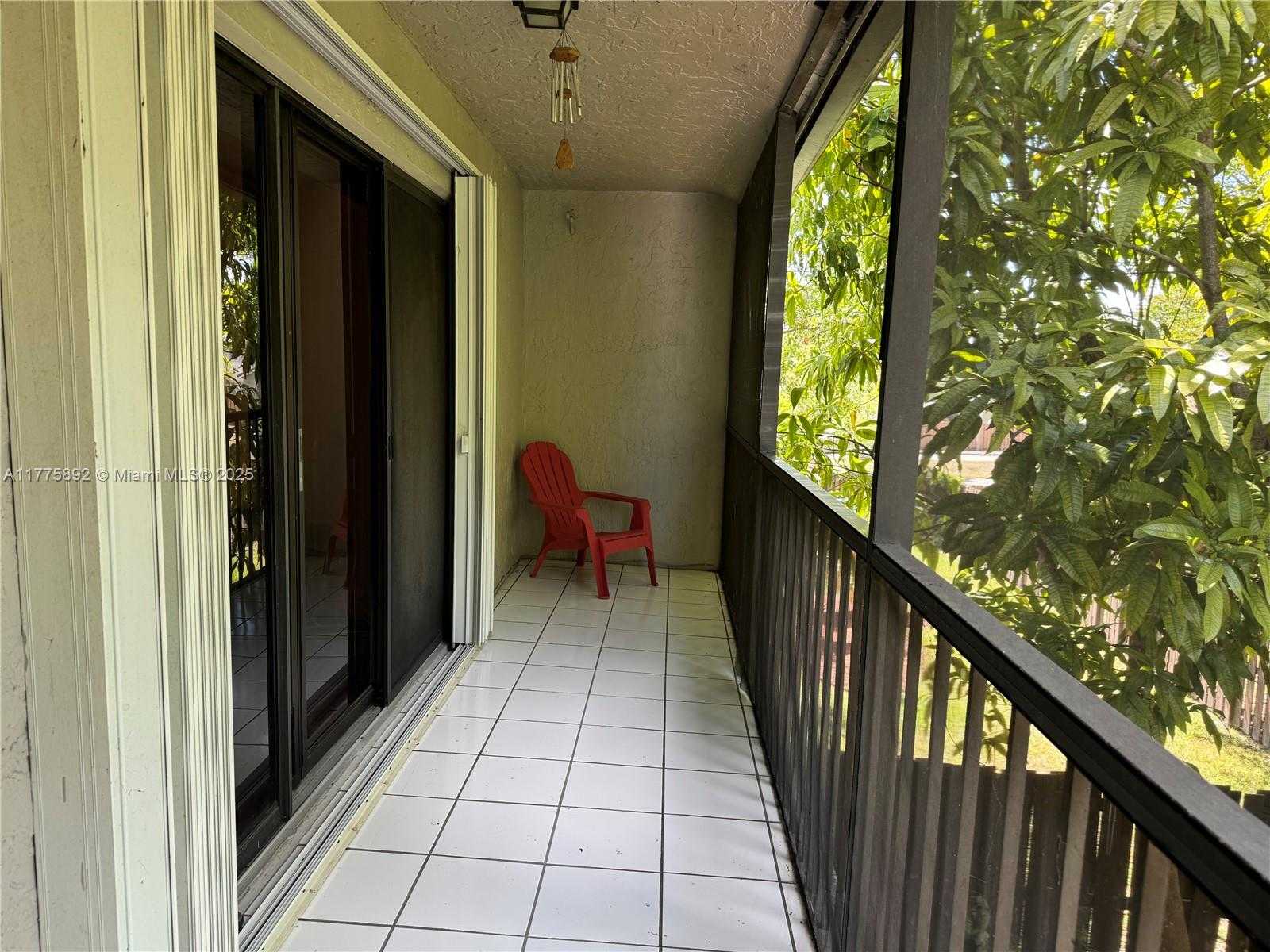 Small Image of 15563 SOUTH WEST 110TH TER #15563, Miami Number 18