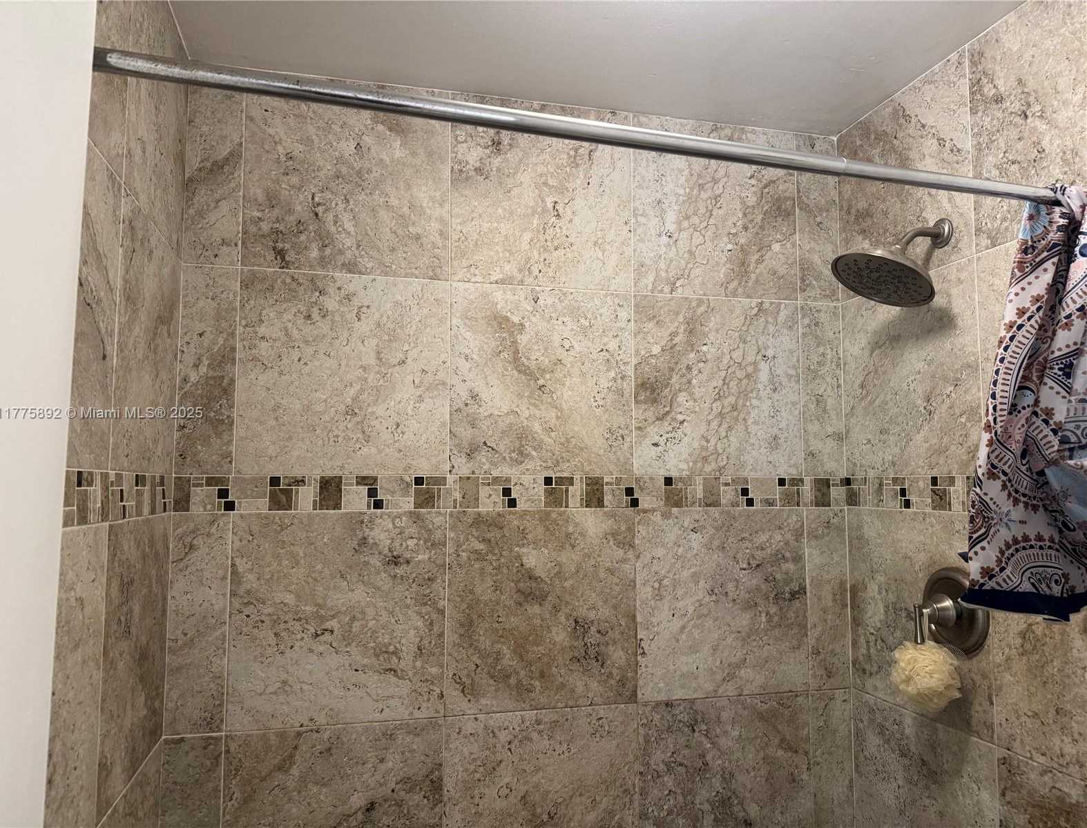 Small Image of 15563 SOUTH WEST 110TH TER #15563, Miami Number 21