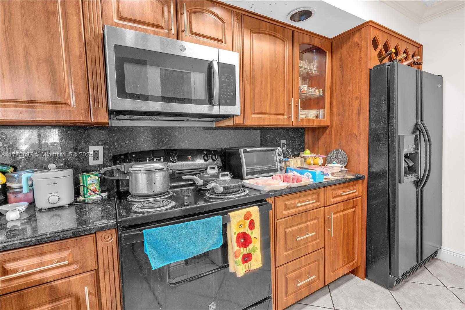 Small Image of 18840 NORTH WEST 57TH AVE #107, Hialeah Number 13