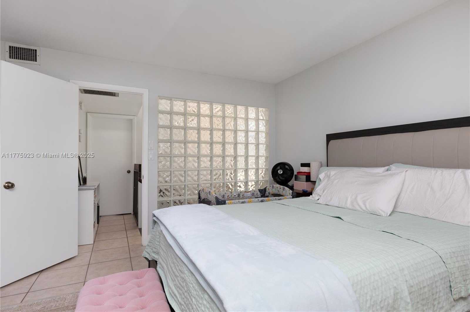 Small Image of 2801 SOUTH WEST 87TH AVE #1006, Davie Number 28