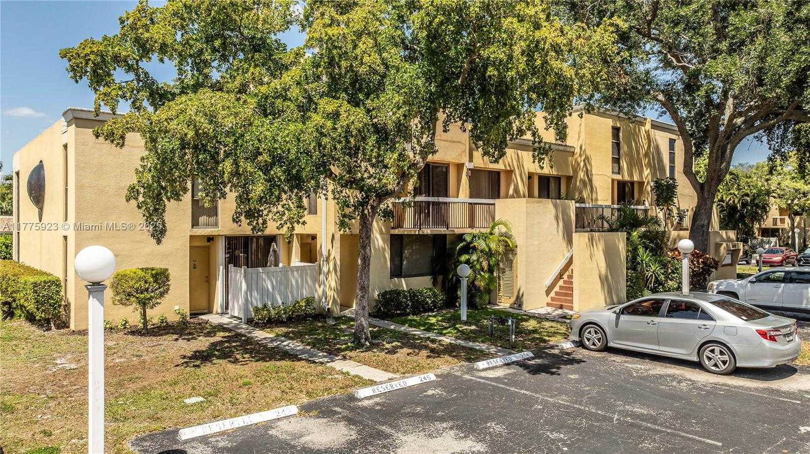 Small Image of 2801 SOUTH WEST 87TH AVE #1006, Davie Number 40