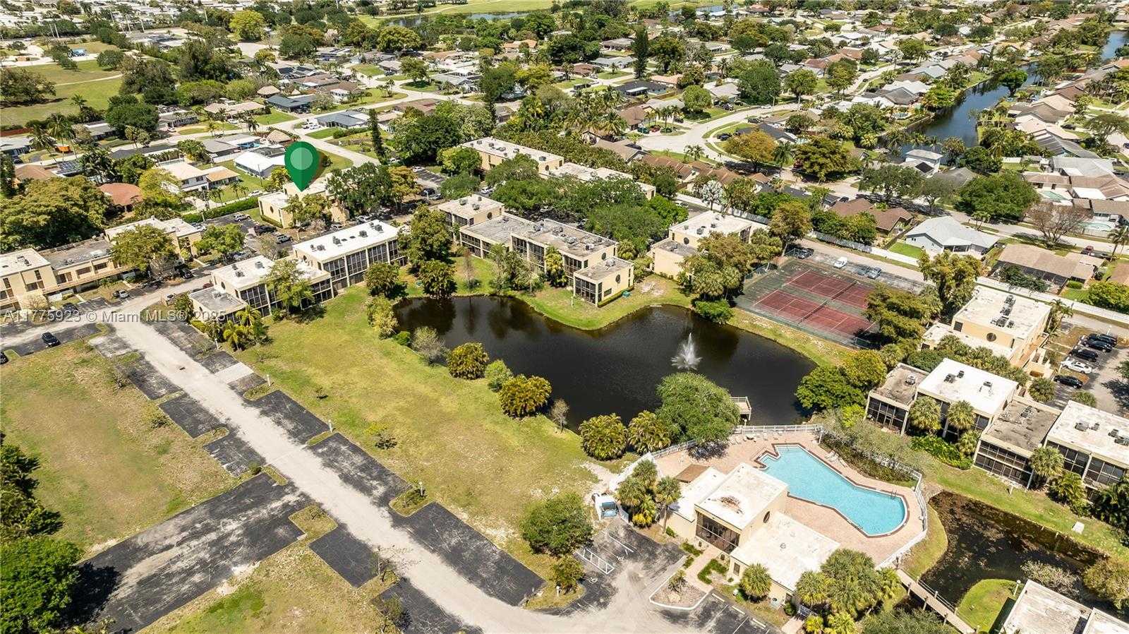 Small Image of 2801 SOUTH WEST 87TH AVE #1006, Davie Number 51