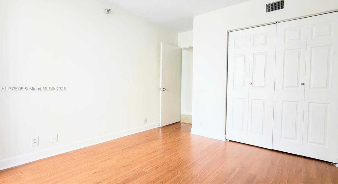Small Image of 3300 NORTH EAST 191ST ST #614, Aventura Number 13