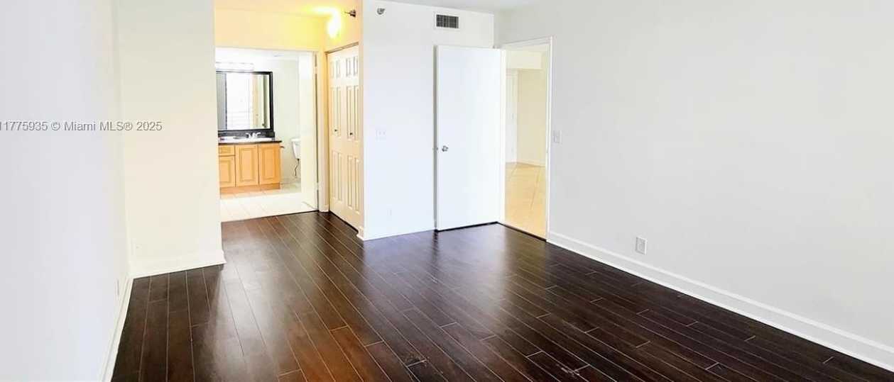 Small Image of 3300 NORTH EAST 191ST ST #614, Aventura Number 19