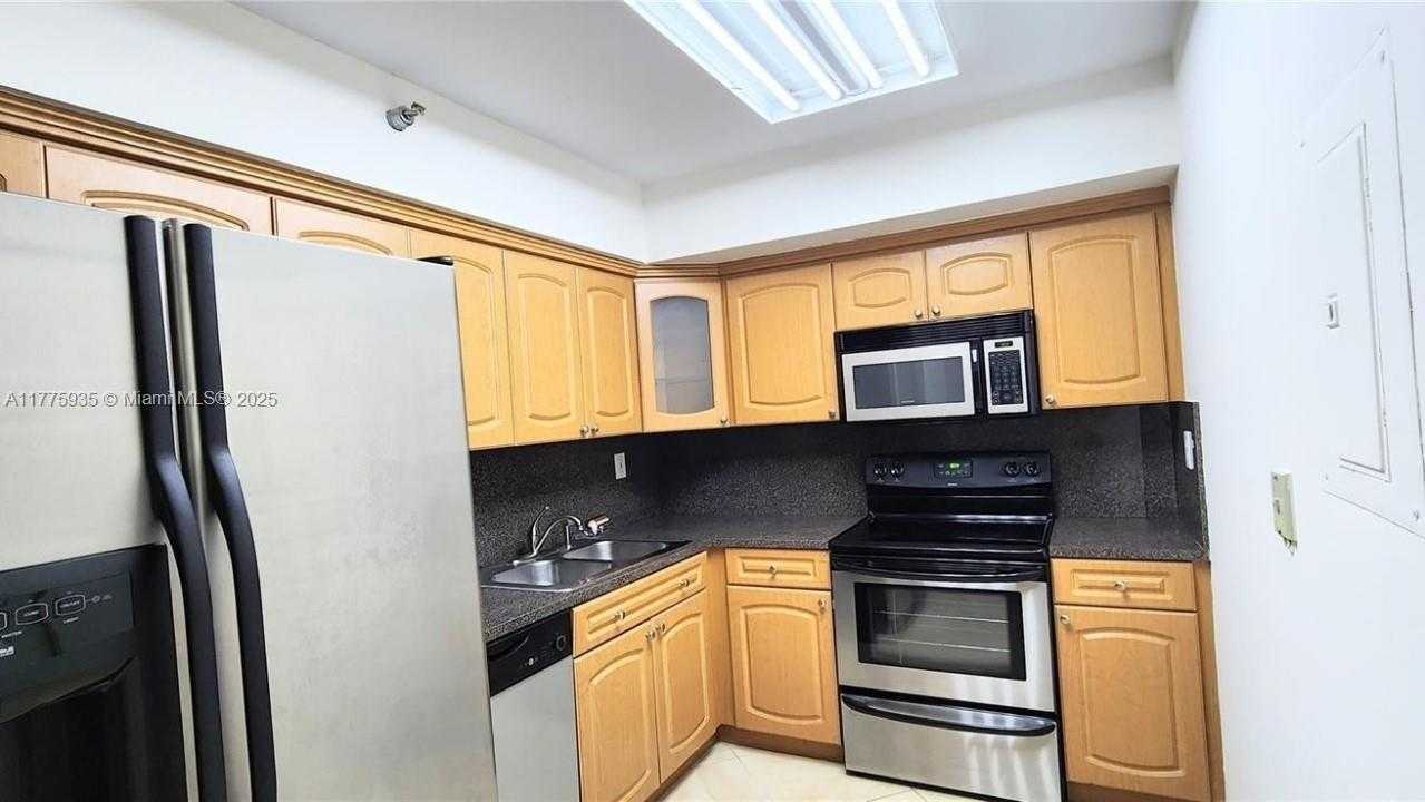 Small Image of 3300 NORTH EAST 191ST ST #614, Aventura Number 5