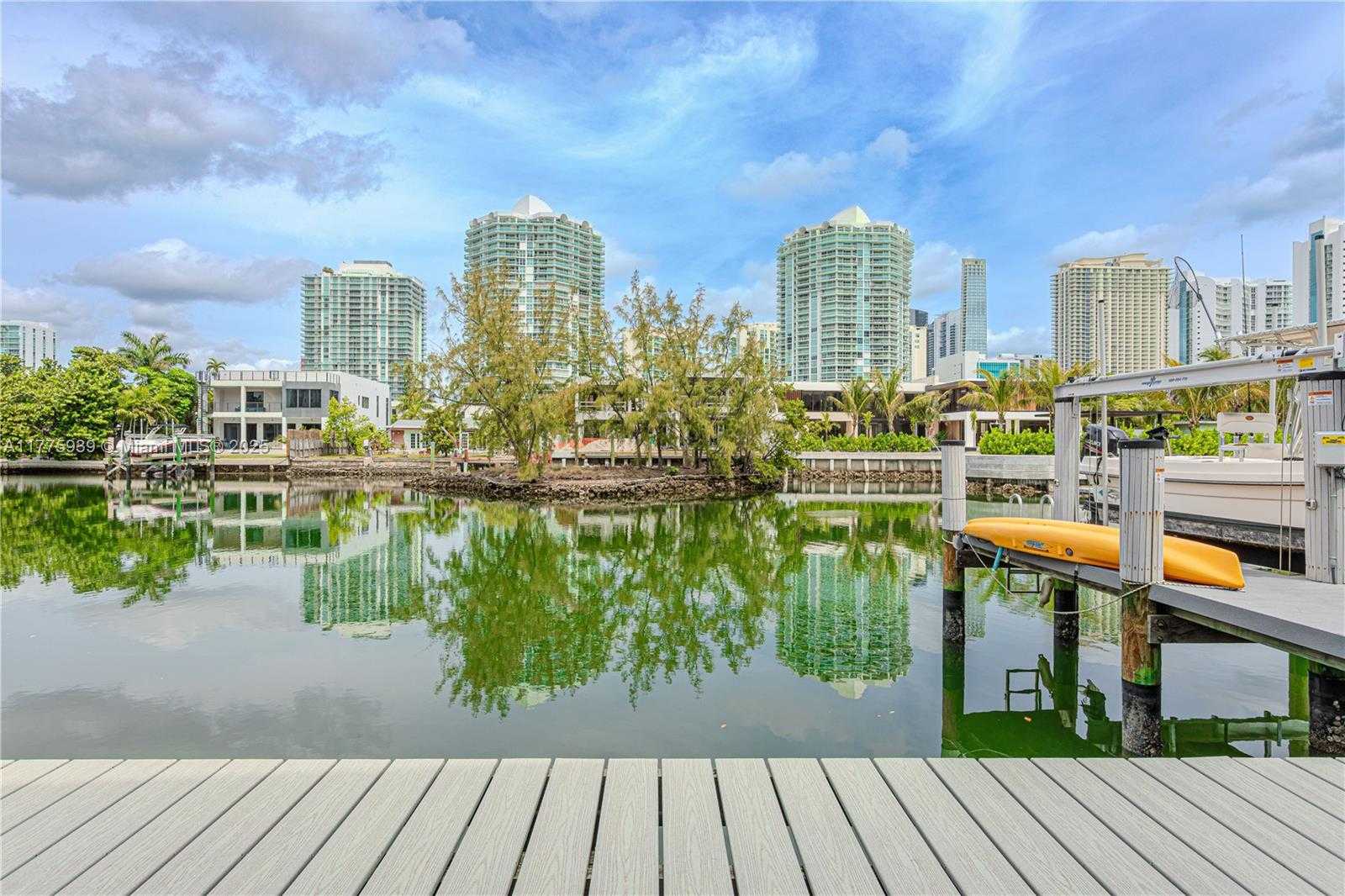 Small Image of 231 SOUTH POINCIANA DR #401, Sunny Isles Beach Number 22