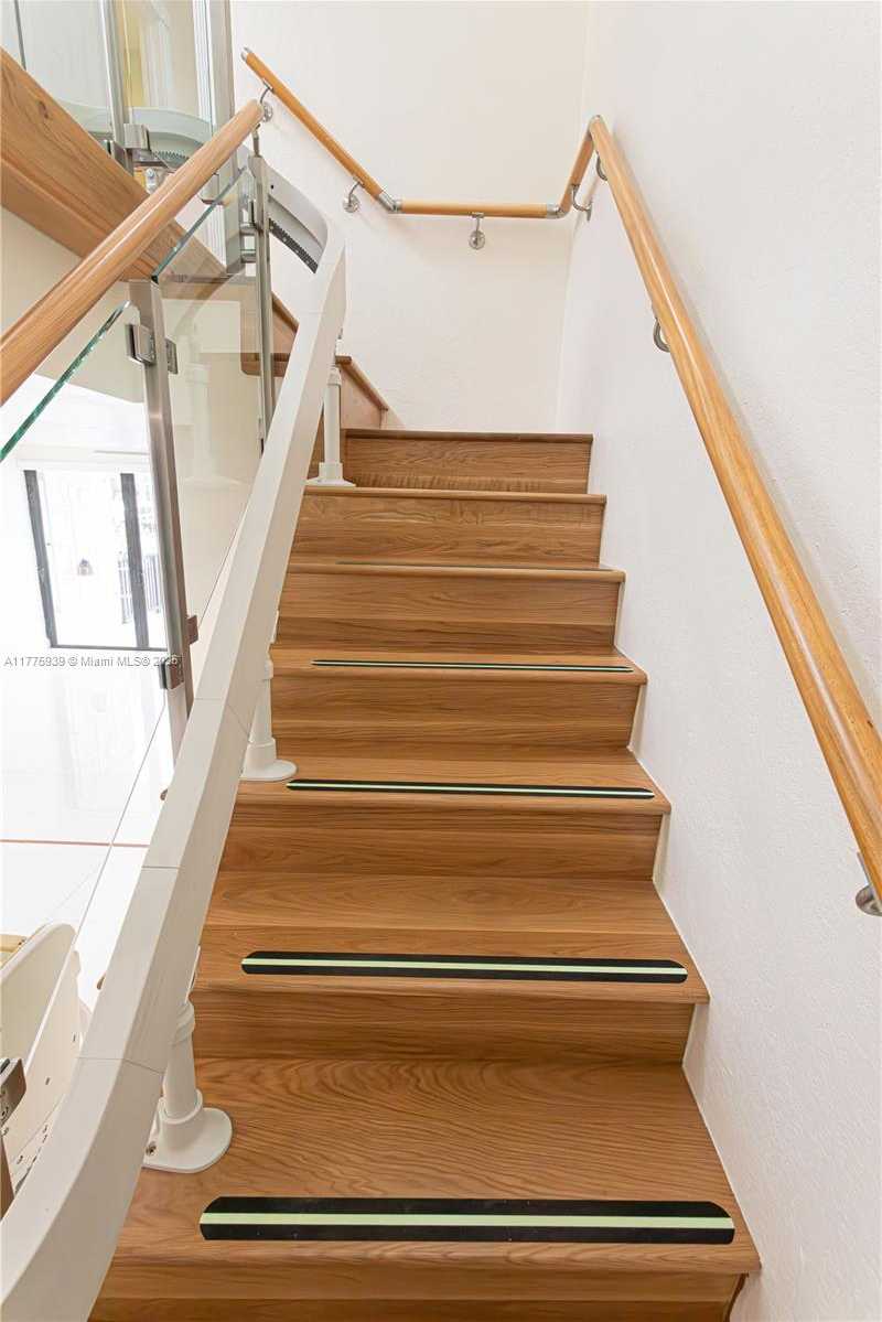 Small Image of 231 SOUTH POINCIANA DR #401, Sunny Isles Beach Number 23