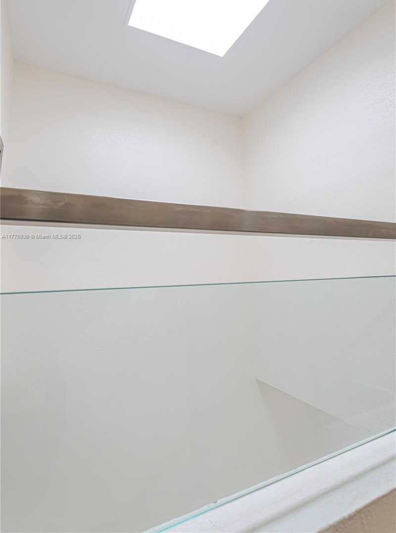 Small Image of 231 SOUTH POINCIANA DR #401, Sunny Isles Beach Number 35