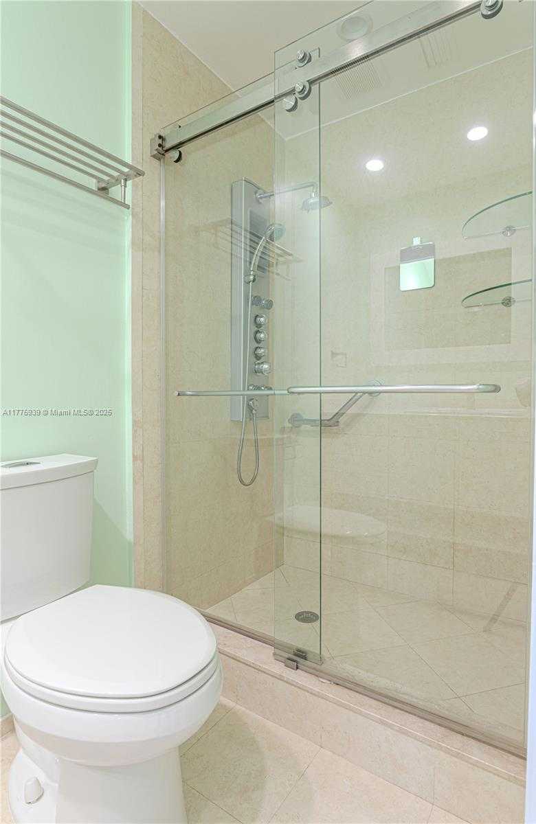 Small Image of 231 SOUTH POINCIANA DR #401, Sunny Isles Beach Number 44