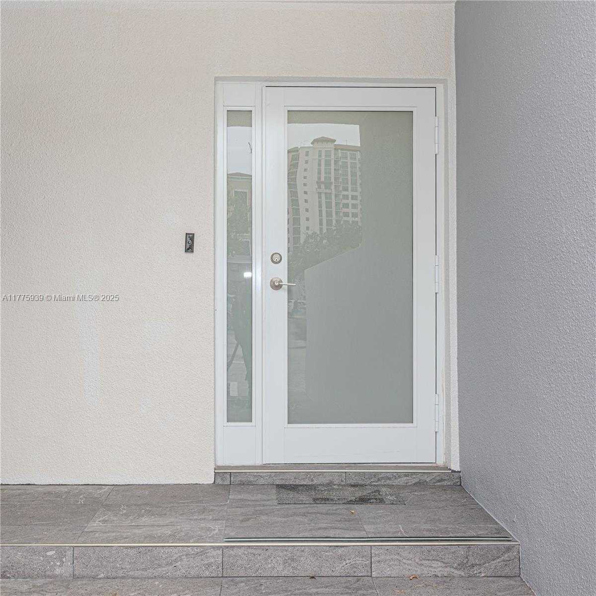 Small Image of 231 SOUTH POINCIANA DR #401, Sunny Isles Beach Number 6