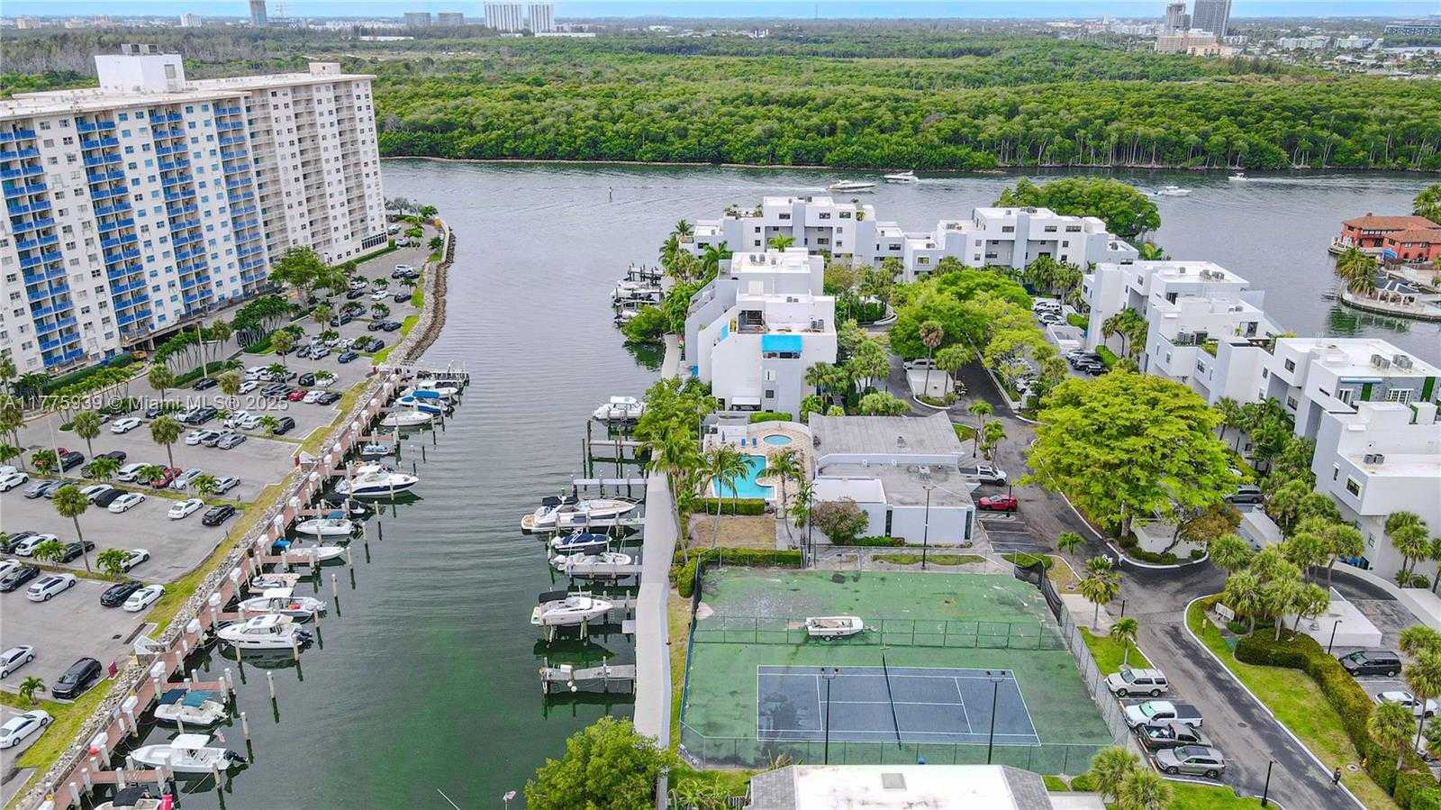 Small Image of 231 SOUTH POINCIANA DR #401, Sunny Isles Beach Number 62