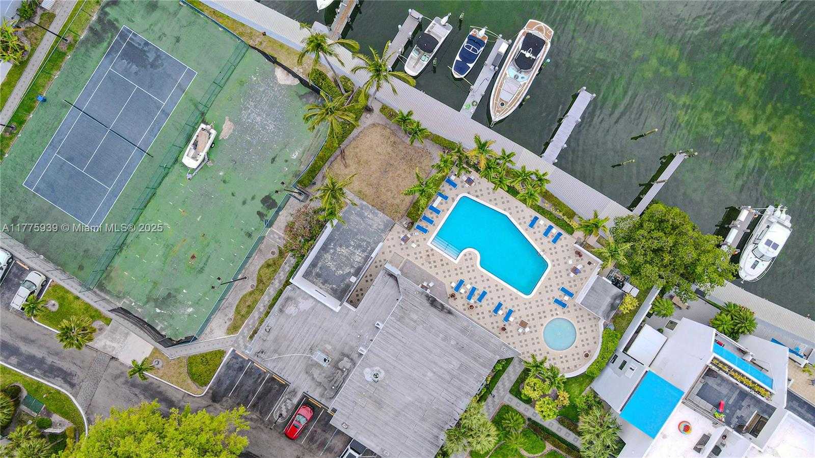 Small Image of 231 SOUTH POINCIANA DR #401, Sunny Isles Beach Number 63