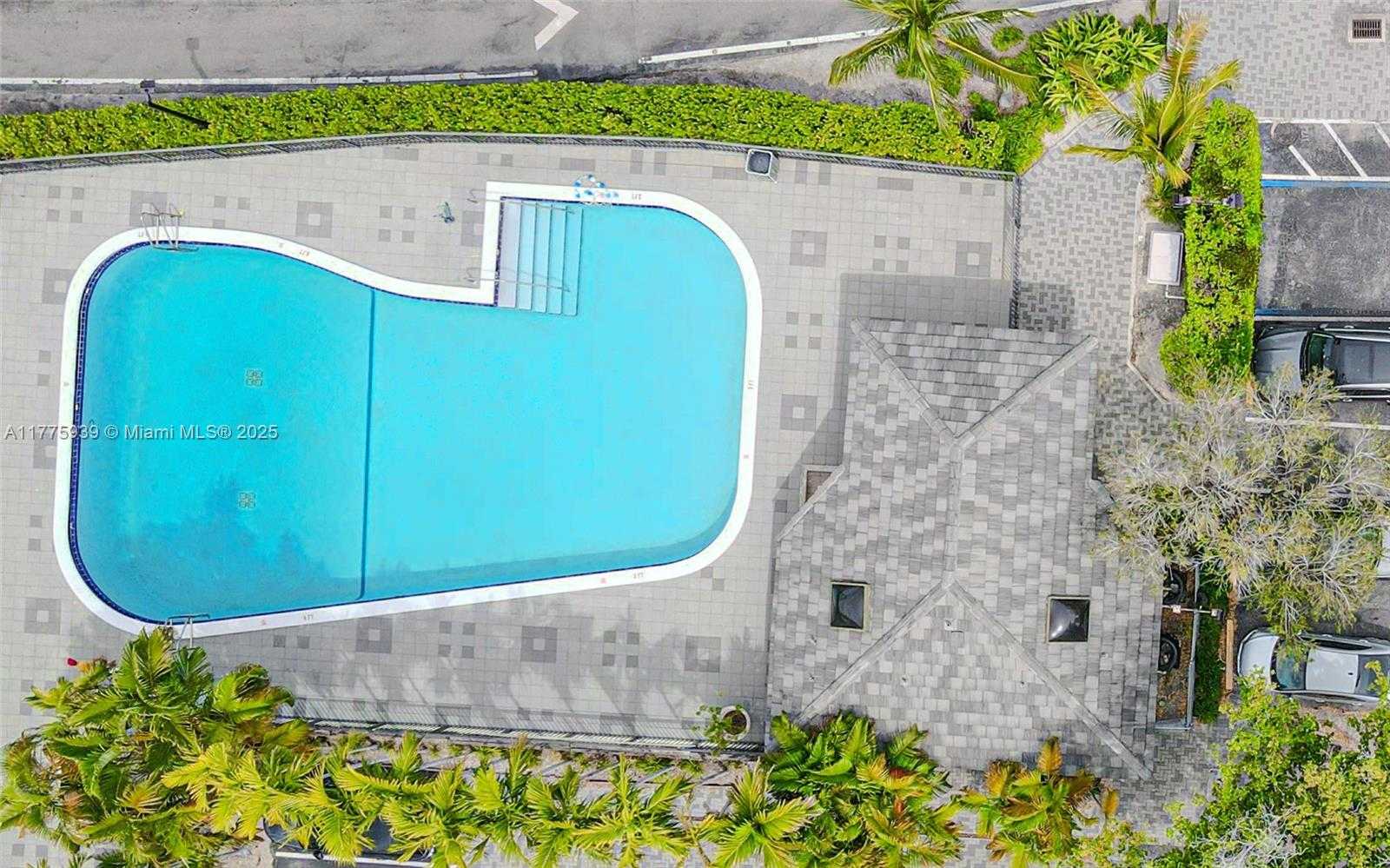 Small Image of 231 SOUTH POINCIANA DR #401, Sunny Isles Beach Number 66