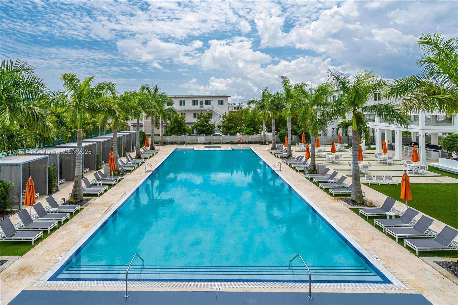 Small Image of 10365 NW 66th St, Doral, FL 33178, USA Number 46